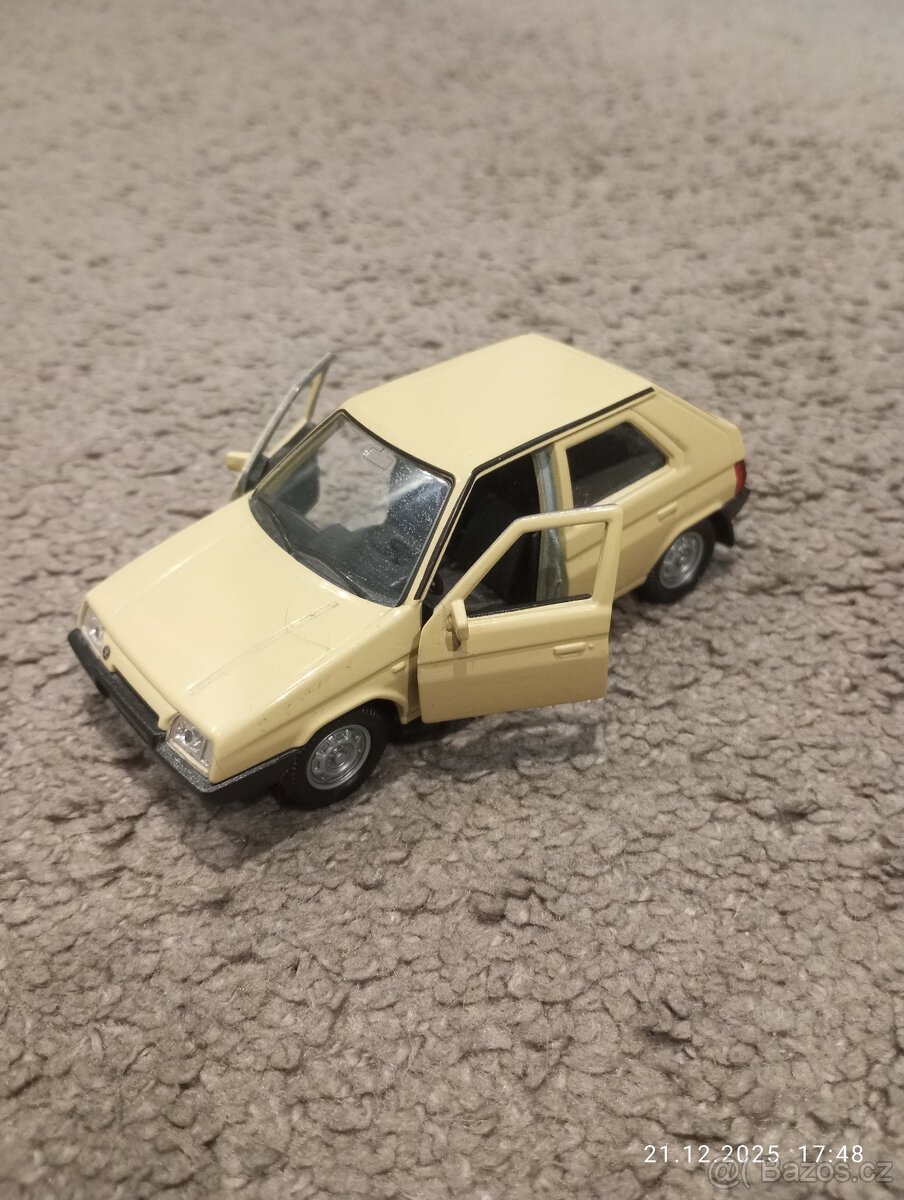 Prodám auto škoda favorit 1:38 - 2