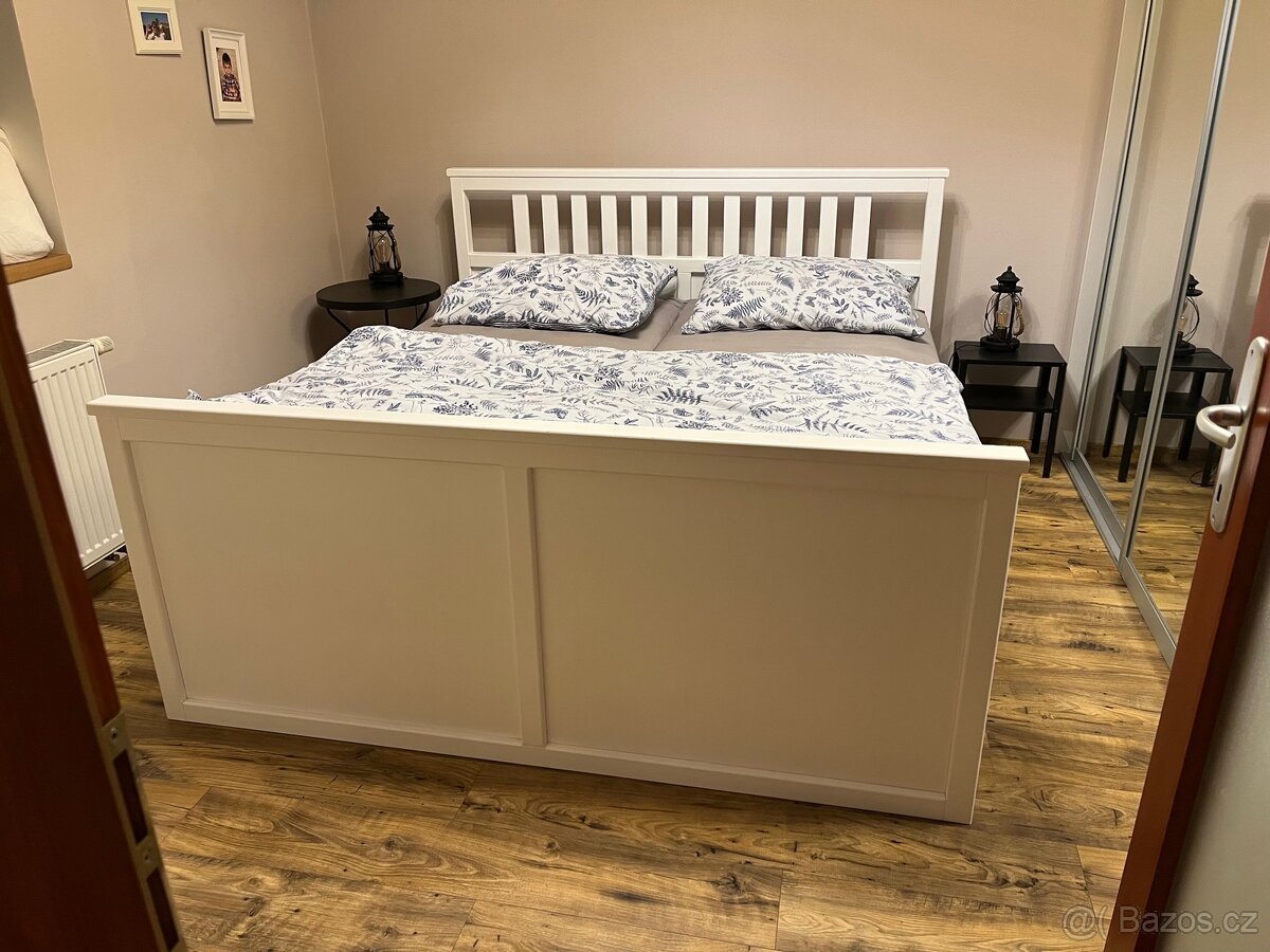 Postel 180/200 masiv bílá s šuplíky - 2