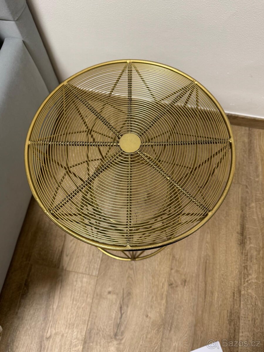 Odkládací stolek - 2