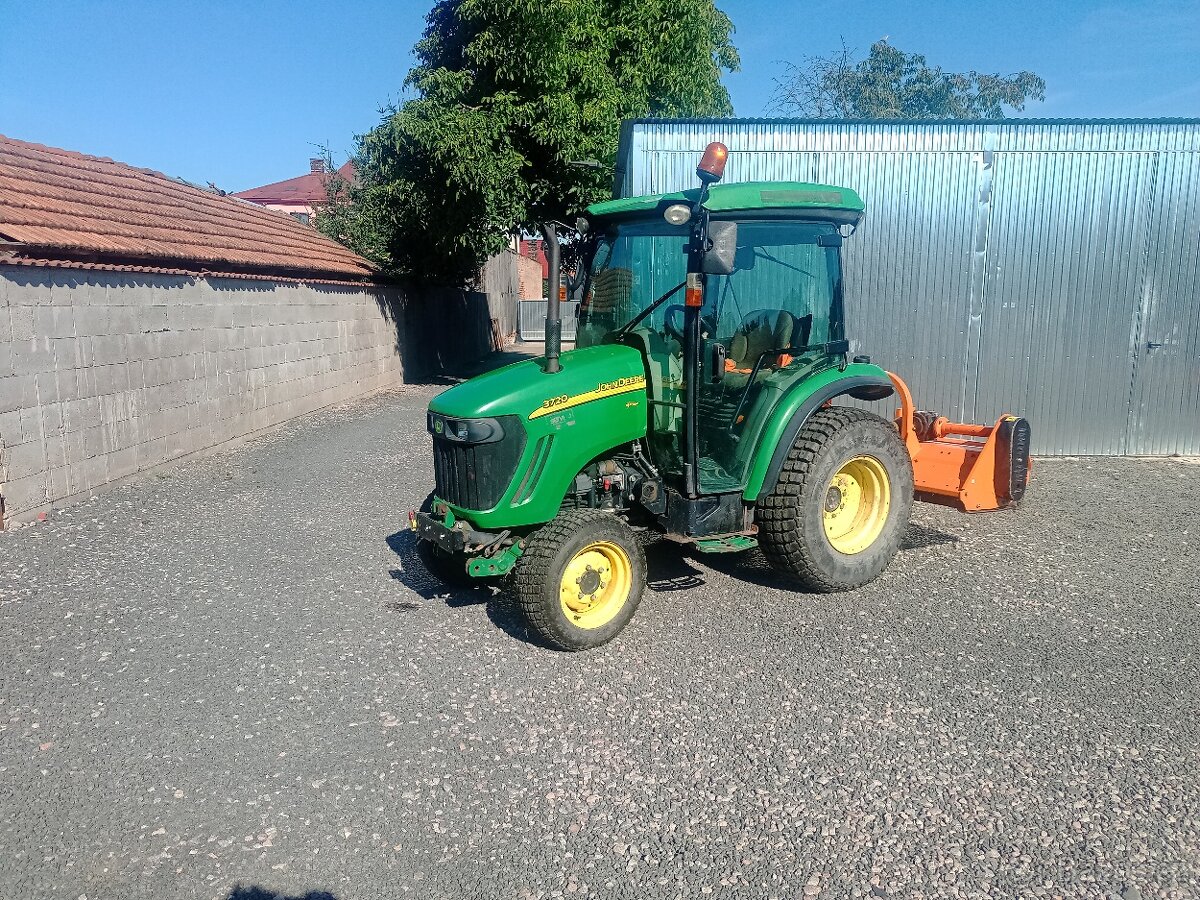 John Deere 3720 - 2