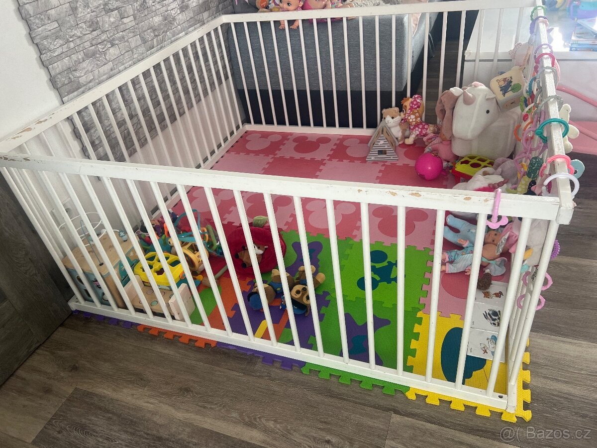 Dřevěná bílá ohrádka - 2