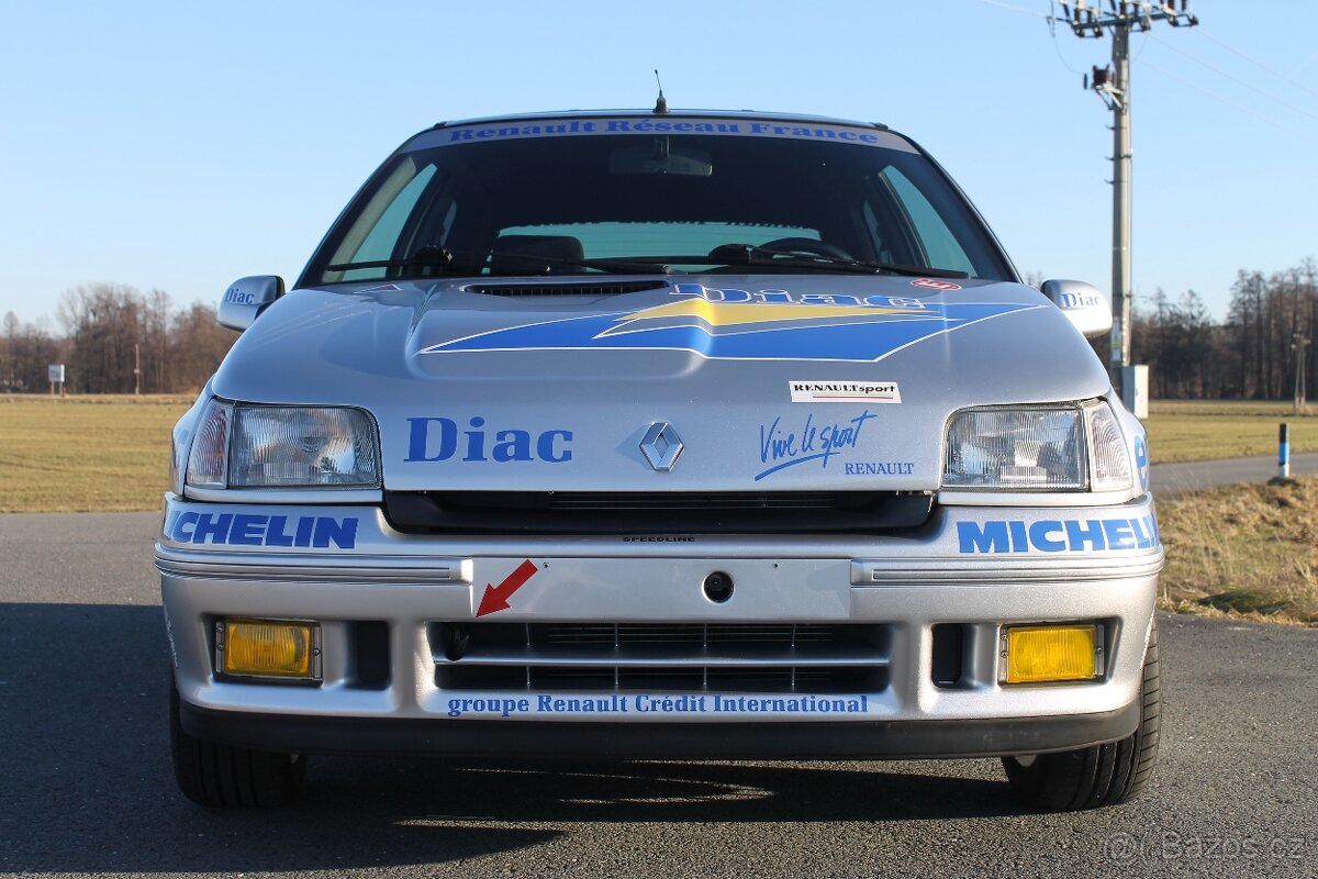 Renault Clio 1.8i 16V - 2