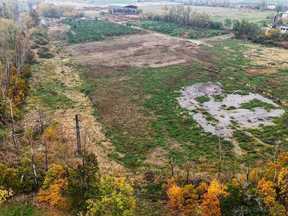 Prodej komerčního pozemku v k.ú. Dívčice - 2