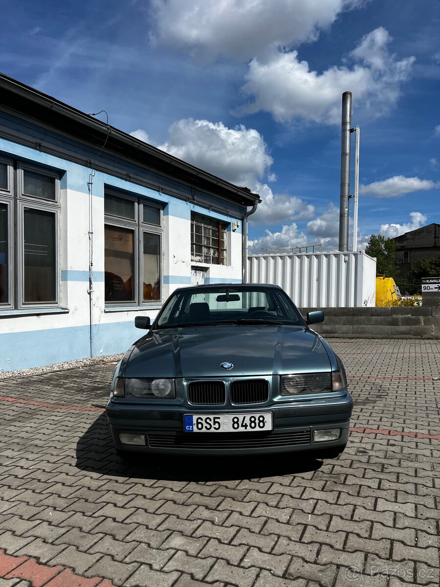 BMW E36 coupe individual - 2