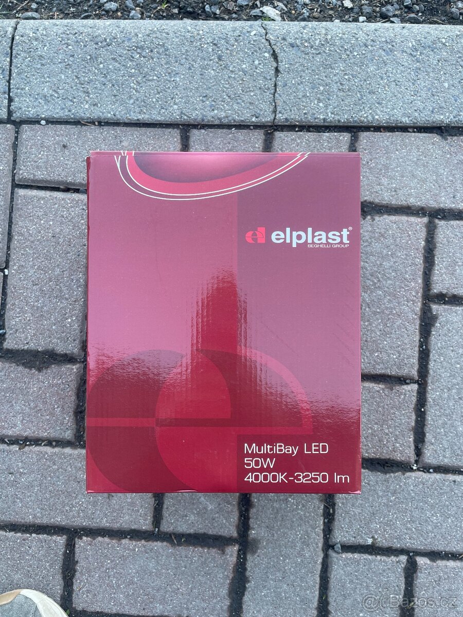 NOVÝ Multifunkční LED Reflektor - 2