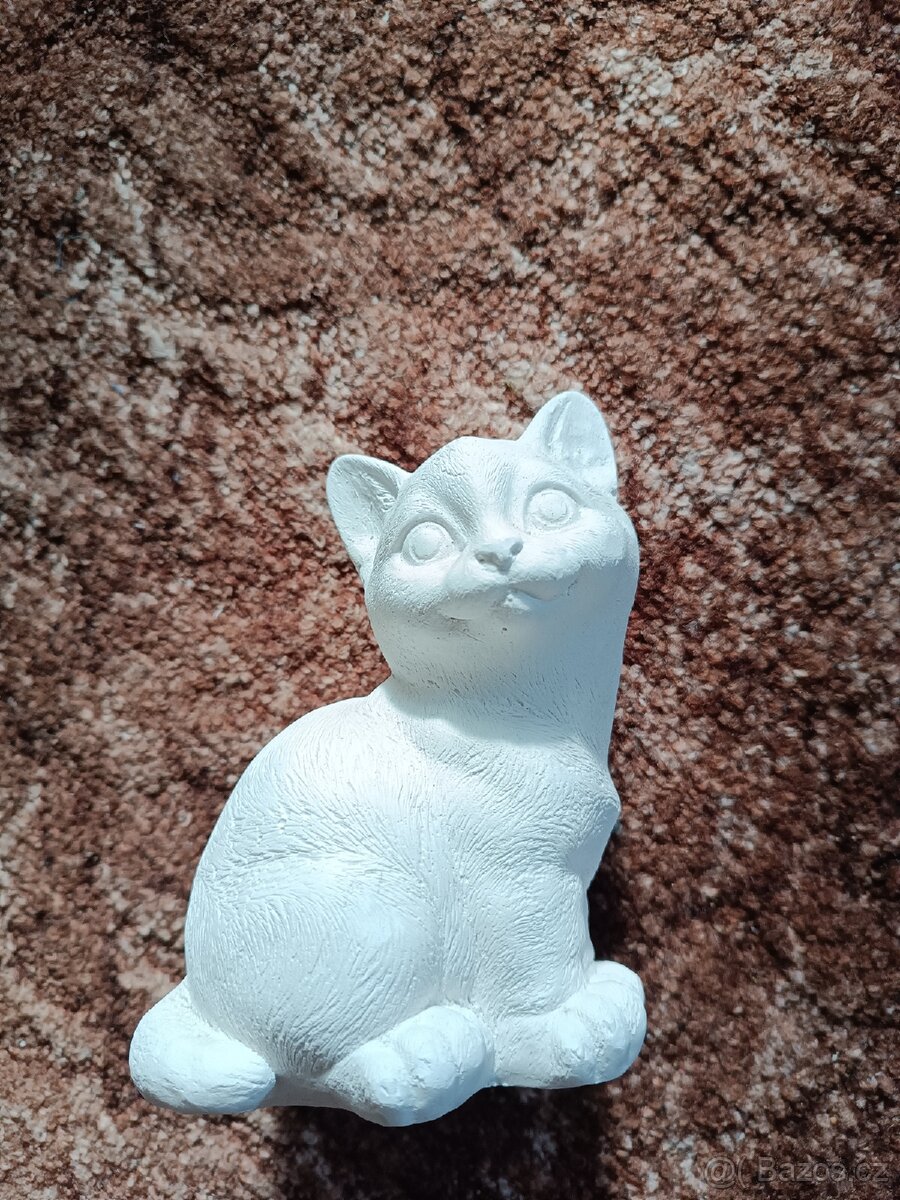 Dekorativní pár plus kočka - 2