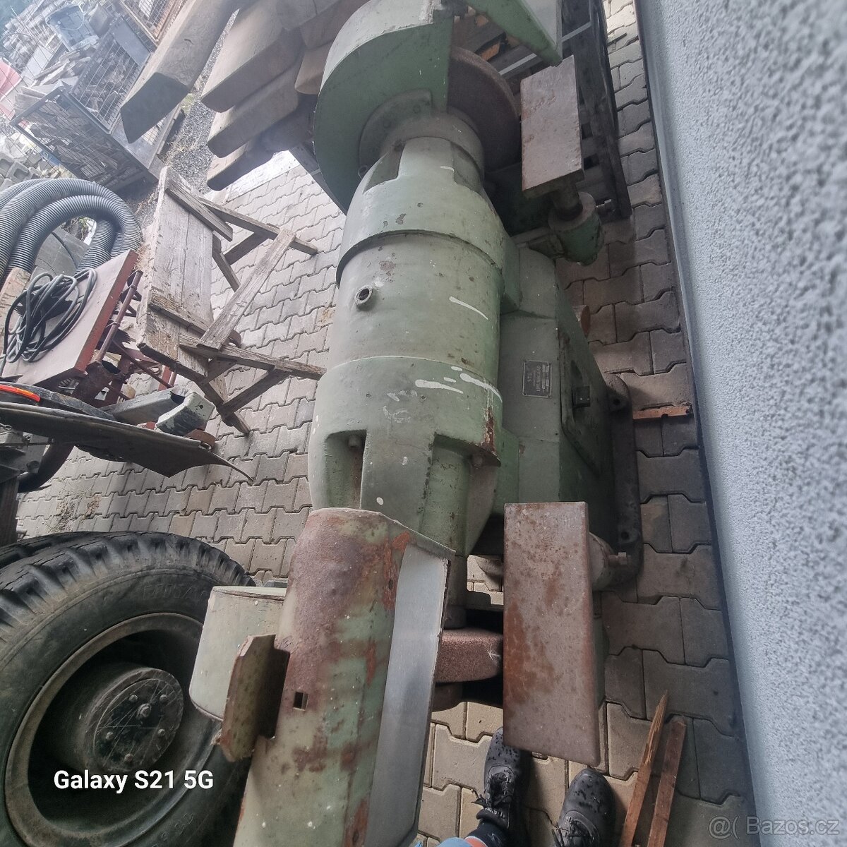 Dvoukotoučová bruska - 2