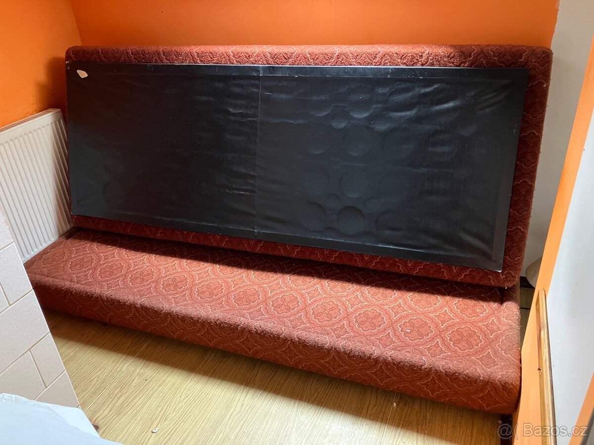 Postele-.přistýlky - 2