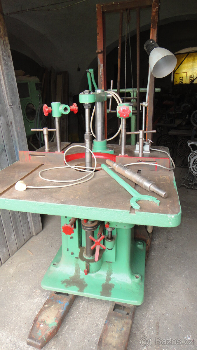 Vertikální fréza - 2