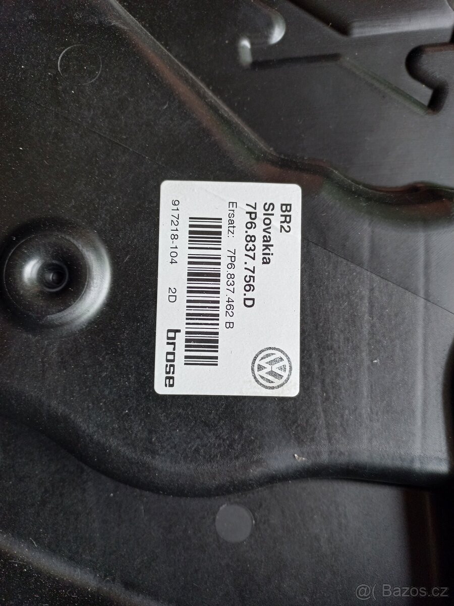 VW Touareg 7P, stahovačka PP dveří - 2