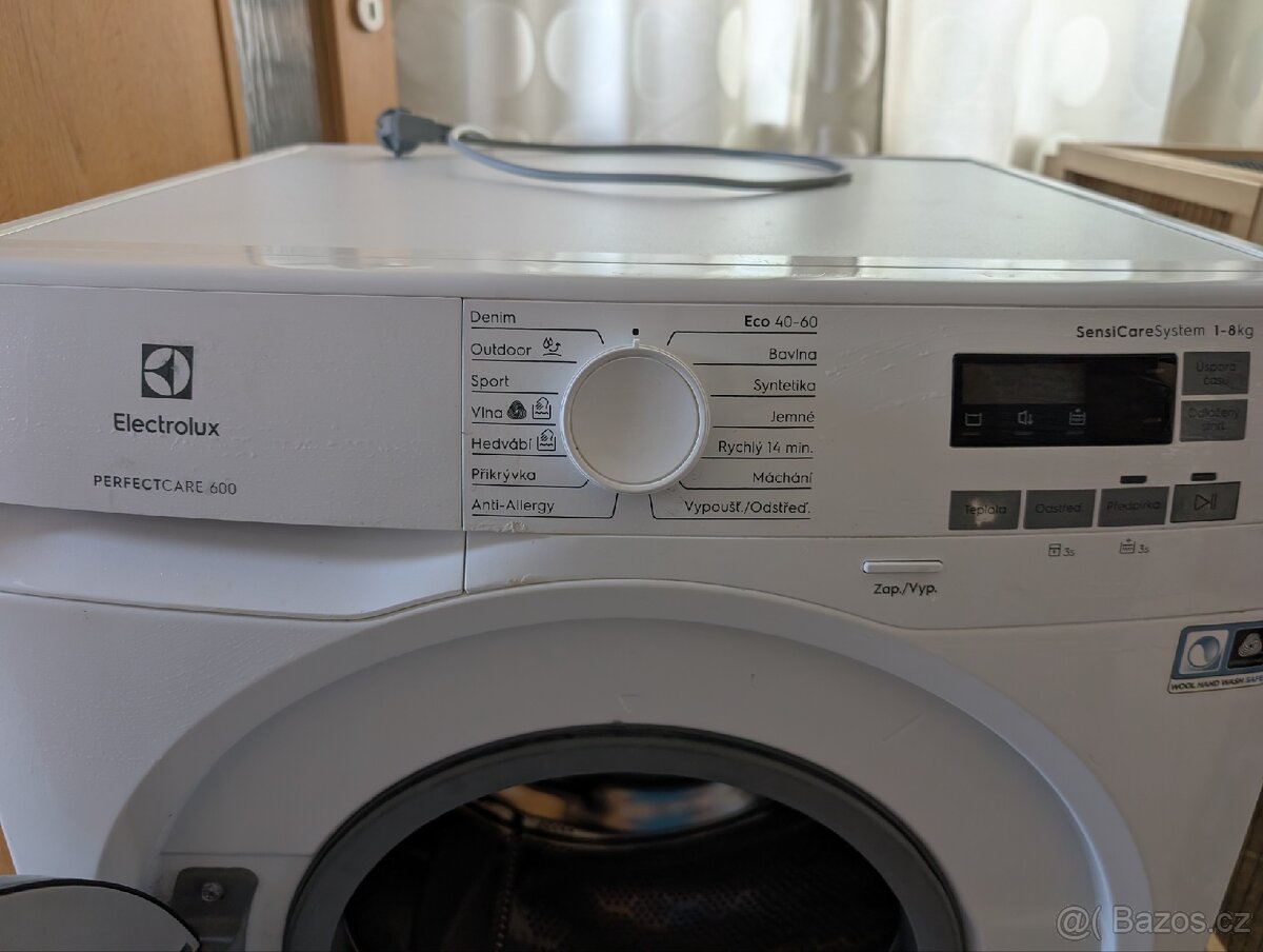 Pračka Electrolux PerfectCare 600 - 2