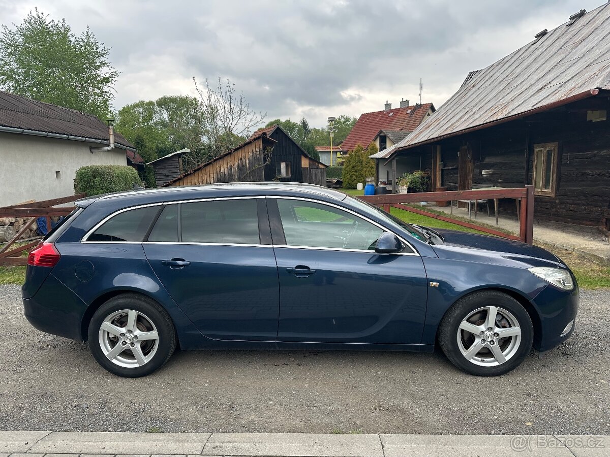 Opel insignia Sport tourer 2.0 cdti 118kw - 2