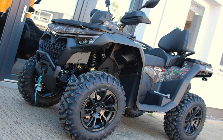 CFMOTO CFORCE 1000 EPS