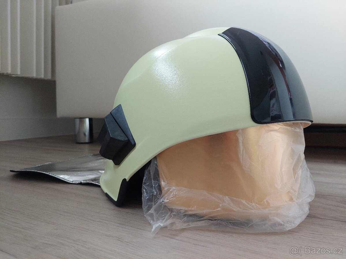 Hasičská přilba - 2