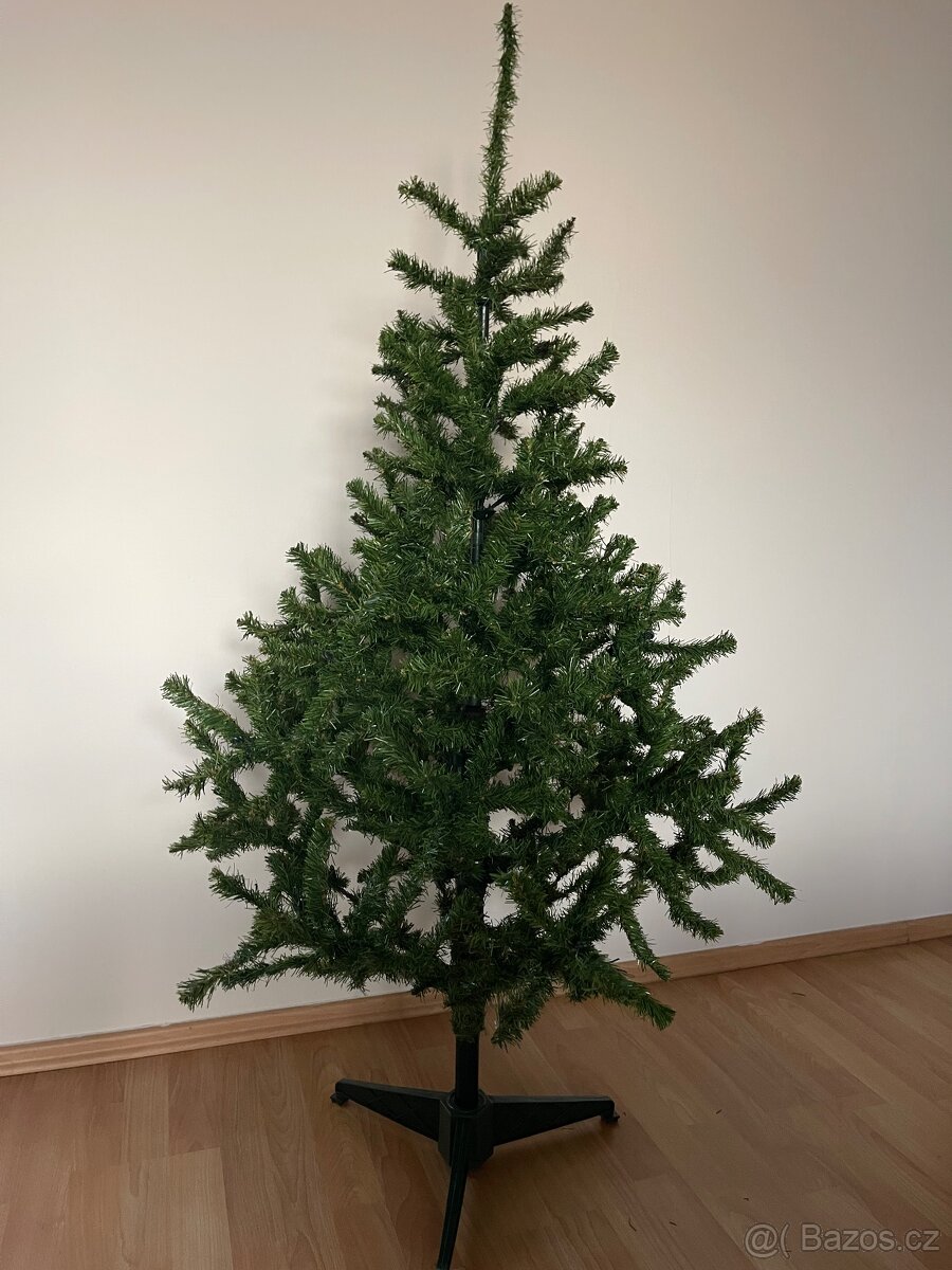 Vánoční umělý stromek - 2