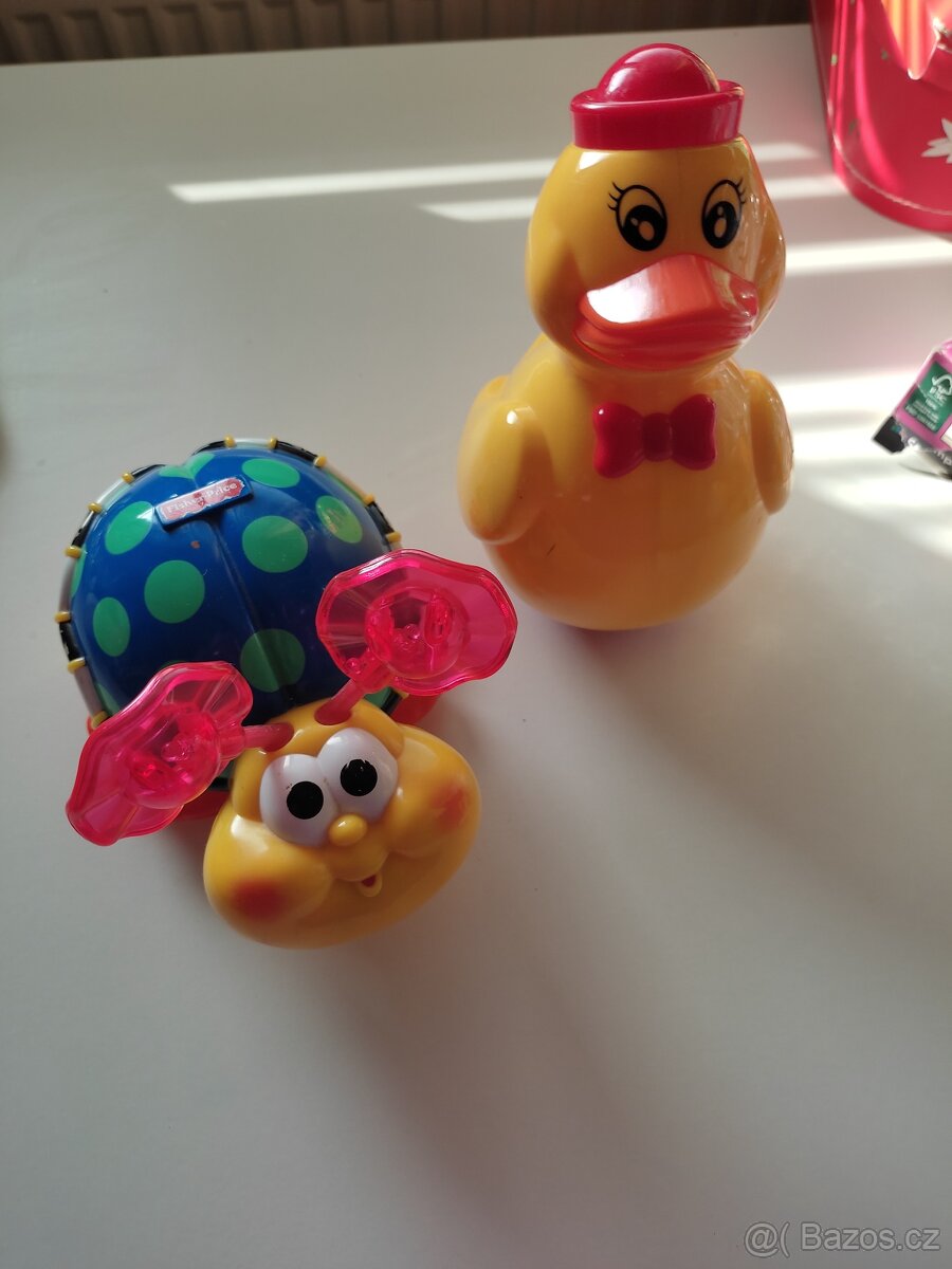 Hračky a vlasové doplňky pro děti - 2