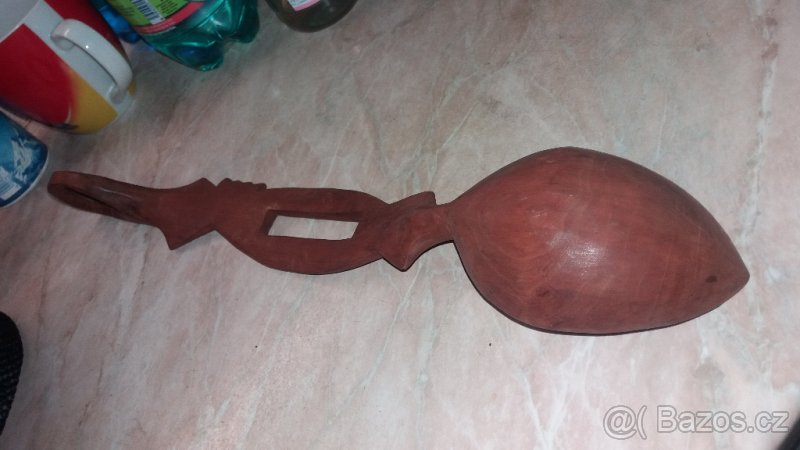 Vyřezávaná stará naběračka /lžíce (velká) - 2