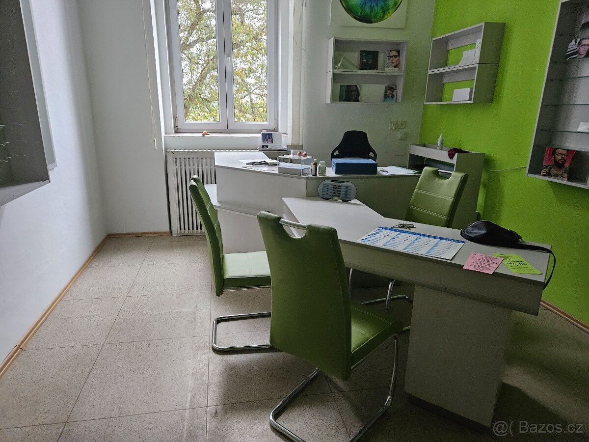 prodejní pulty, nábytek do optiky - 2