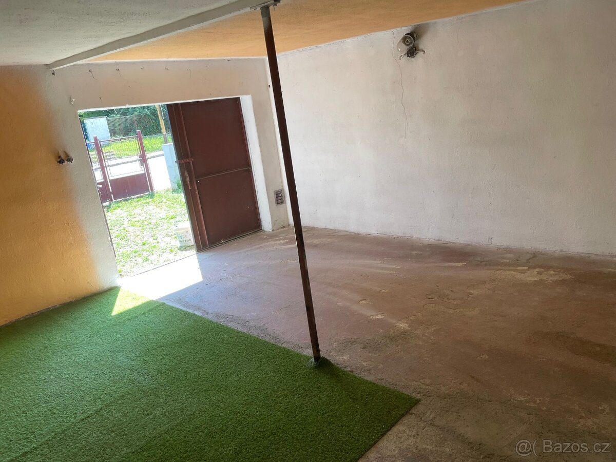 Pronajmu garáž - ulice Brněnská - Jihlava. - 2