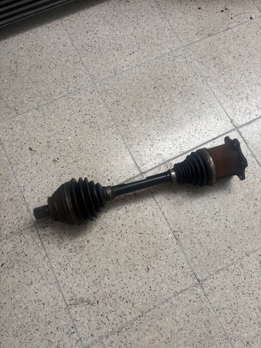 Poloosa levá DSG 1K0 407 271 KB - 2