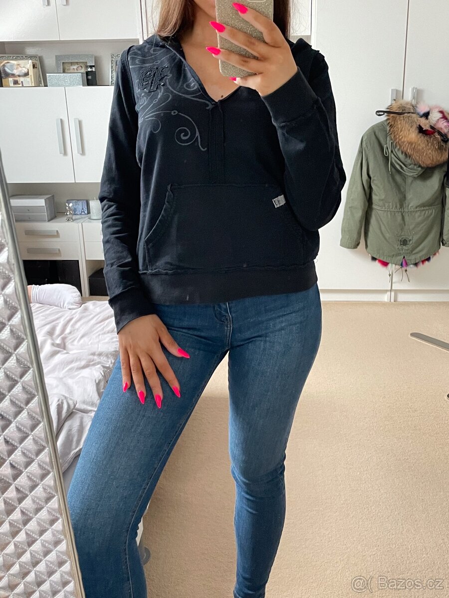 Prodám dámské mikiny, svetry vel XS-S.Top stav,levně - 2