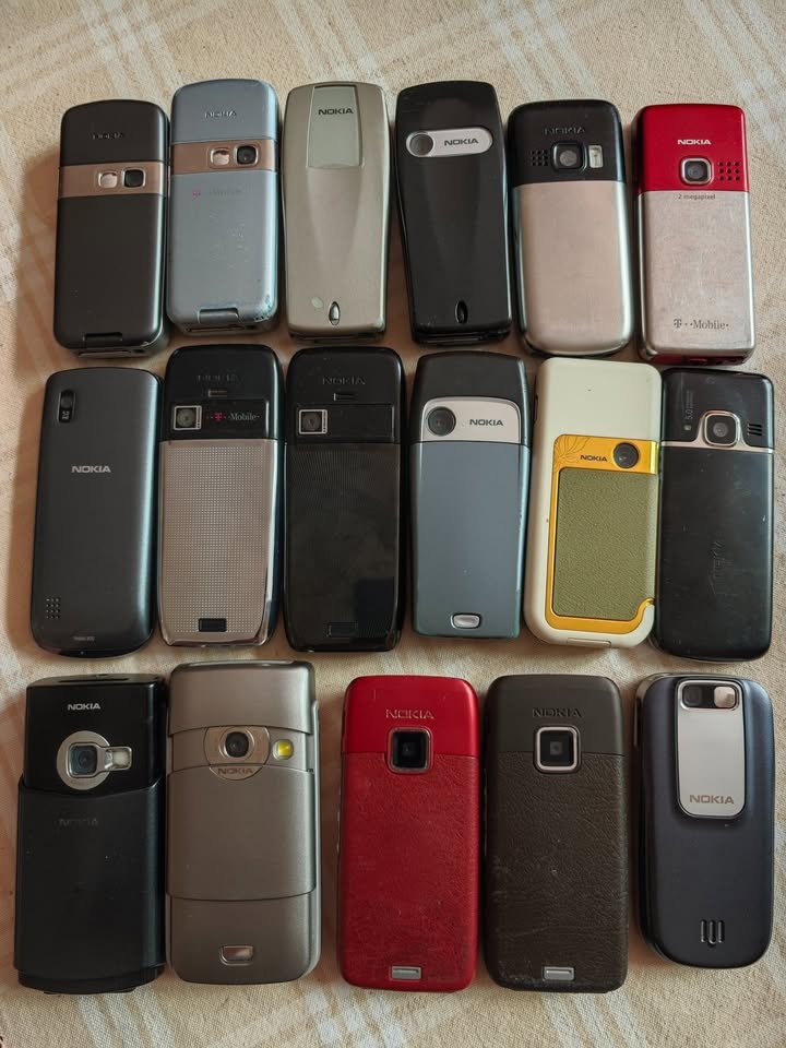 Mobilní telefony NOKIA - funkční za Kč 200,- za kus - 2