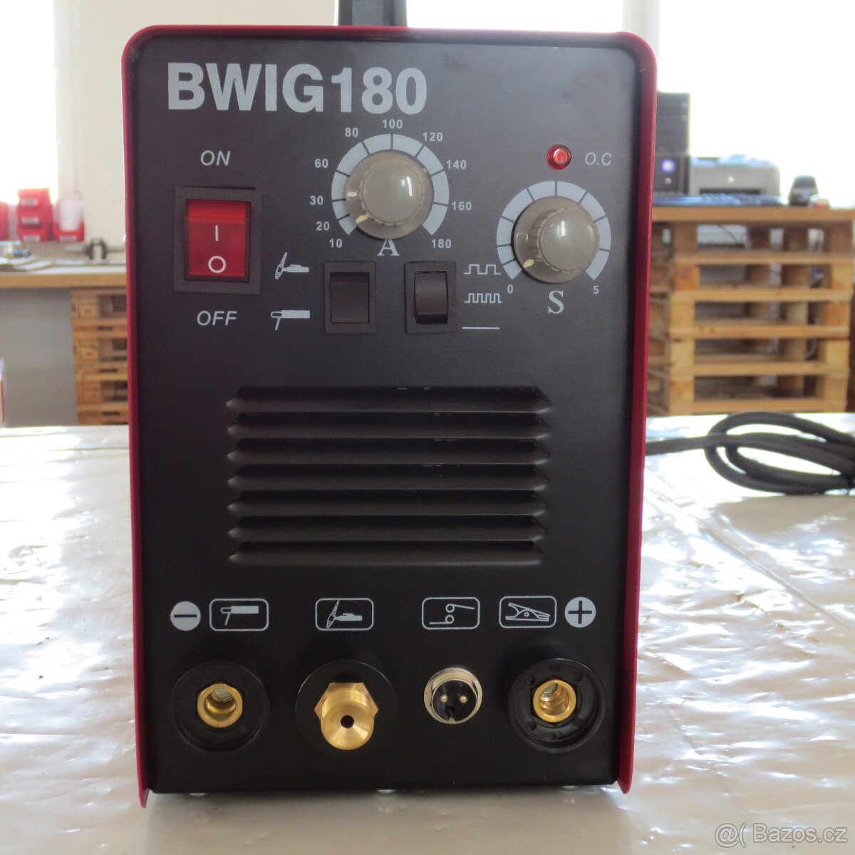Invertorová svářečka WIG/TIG s rukojetí - 2