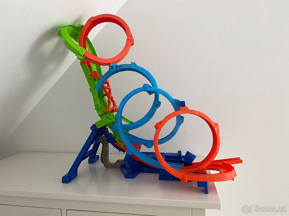 Hot wheels 4 loop crash out dráha - 2