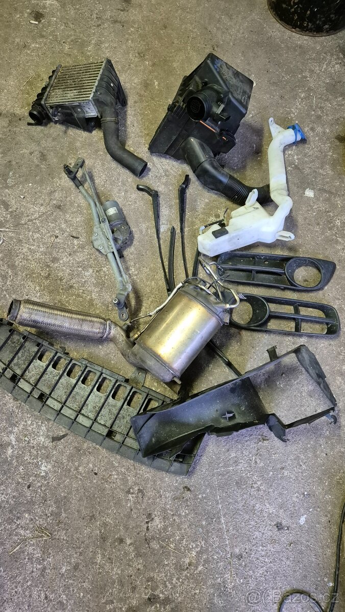 Skoda roomster díly - 2