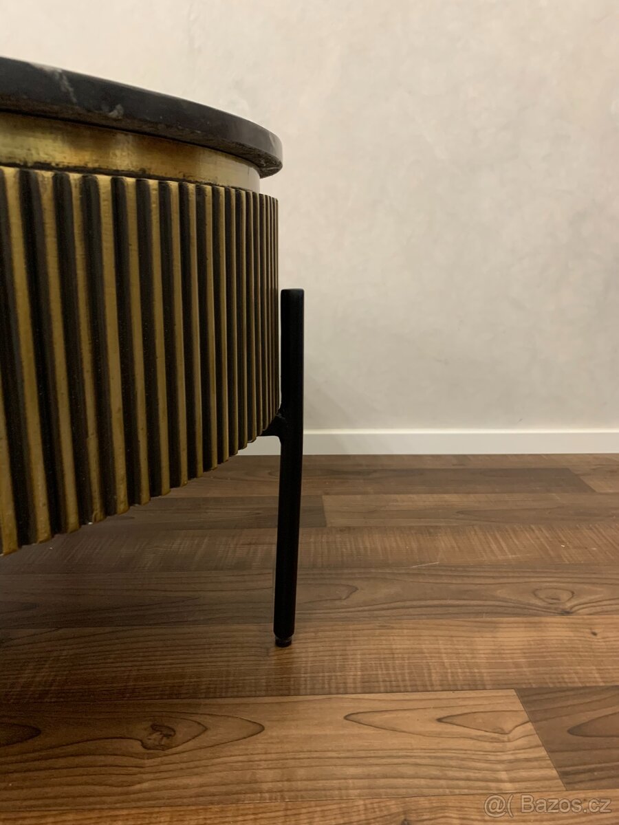 Konferenční stolek – poškozený kus - 2