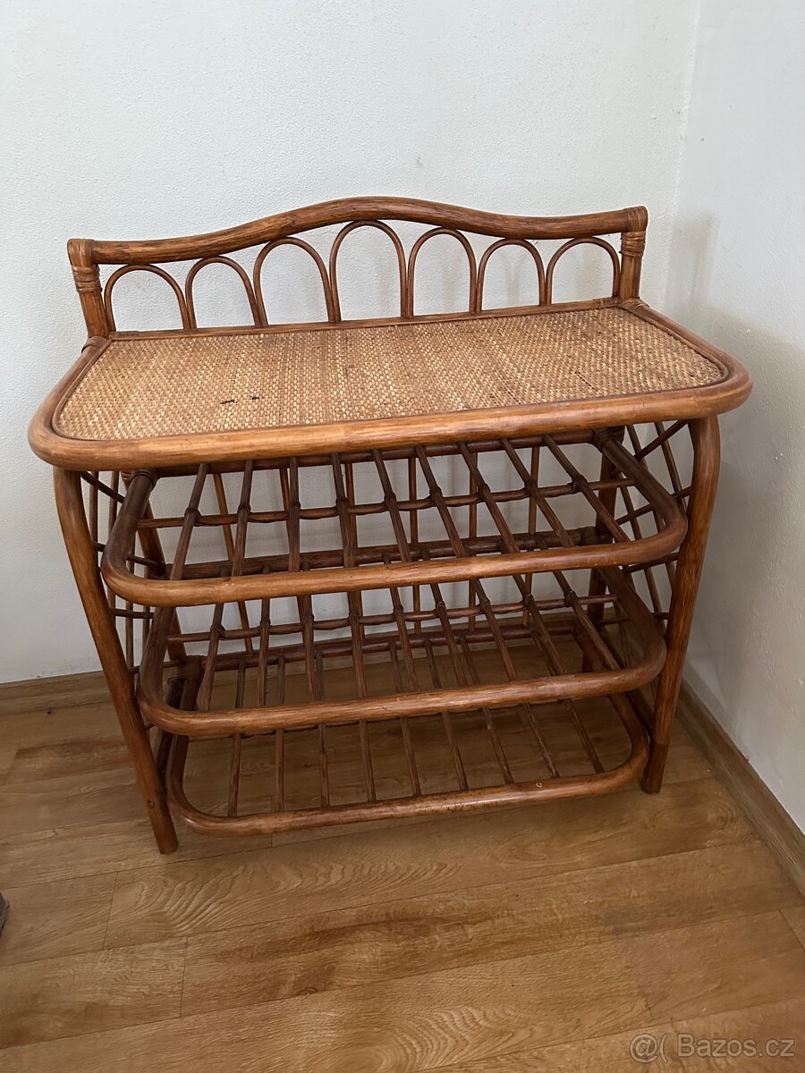 Ratanové poličky - 2