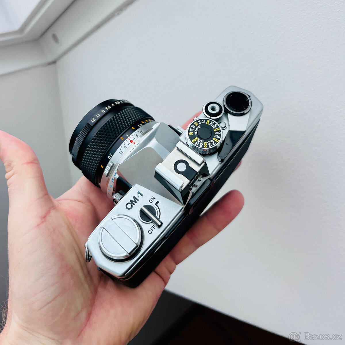 Olympus OM-1 a Zuiko 50mm F1.4 - velmi dobrý stav - 2