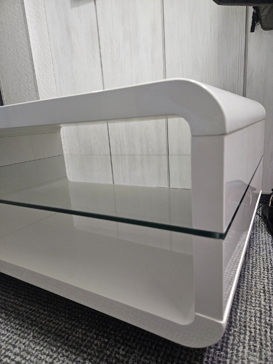 Konferenční stolek - 2