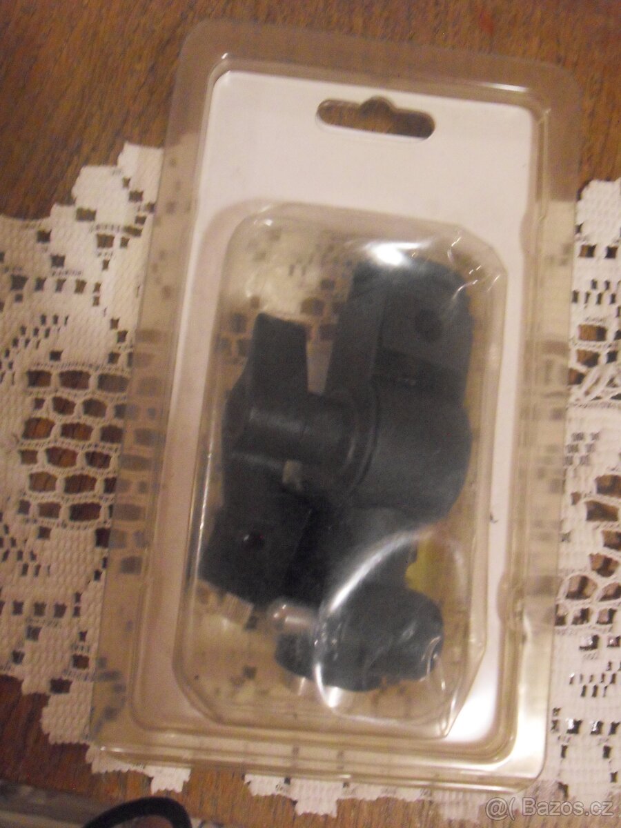 držák na fotografický blesk-nikdy nepoužitý. - 2