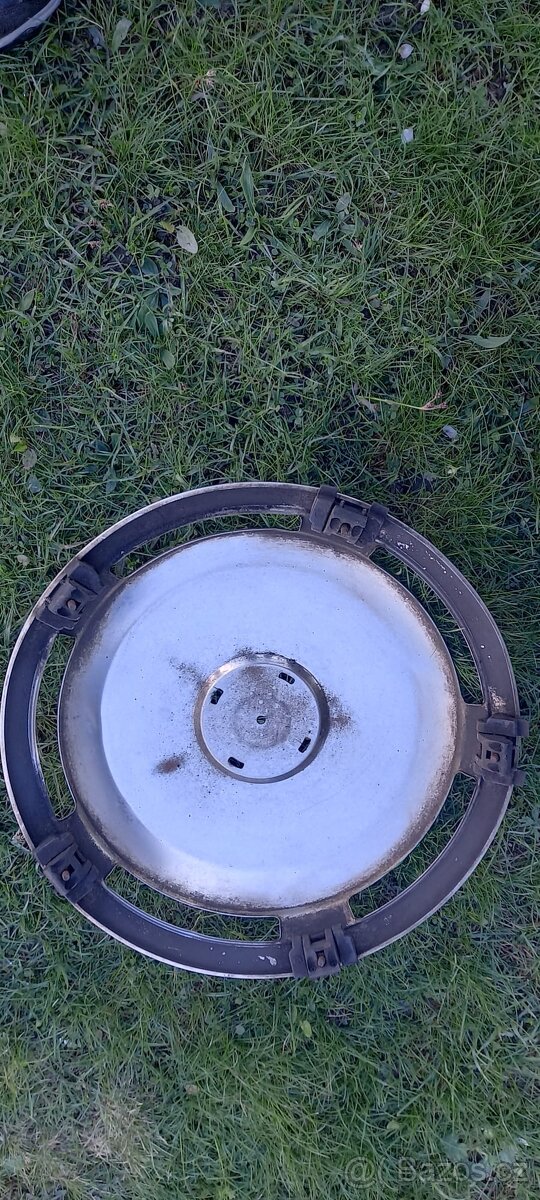 Přední poklice 17,5” - 2