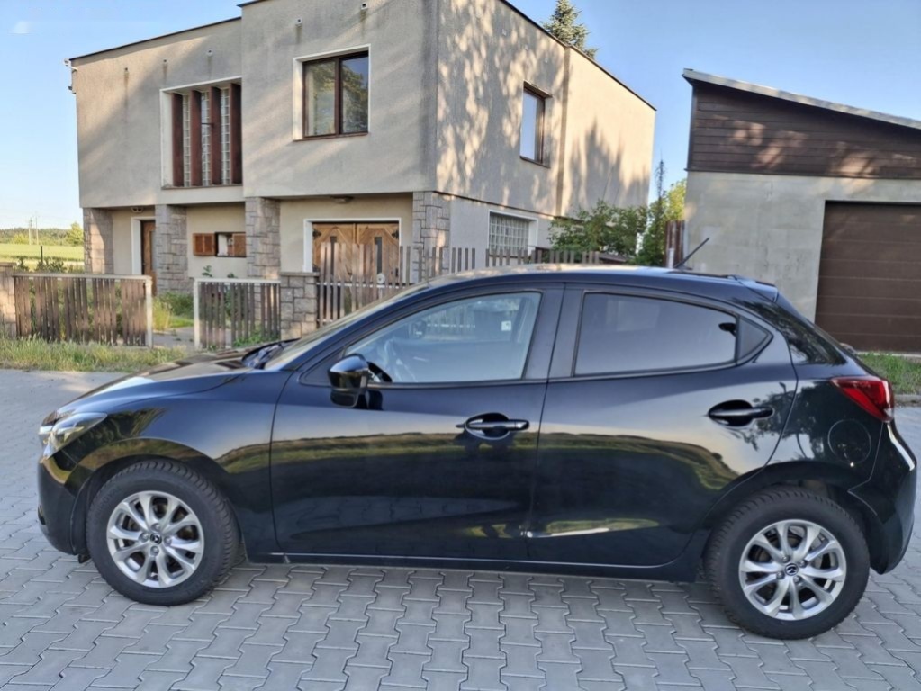Mazda 2,1.5 benzin 1 - 2