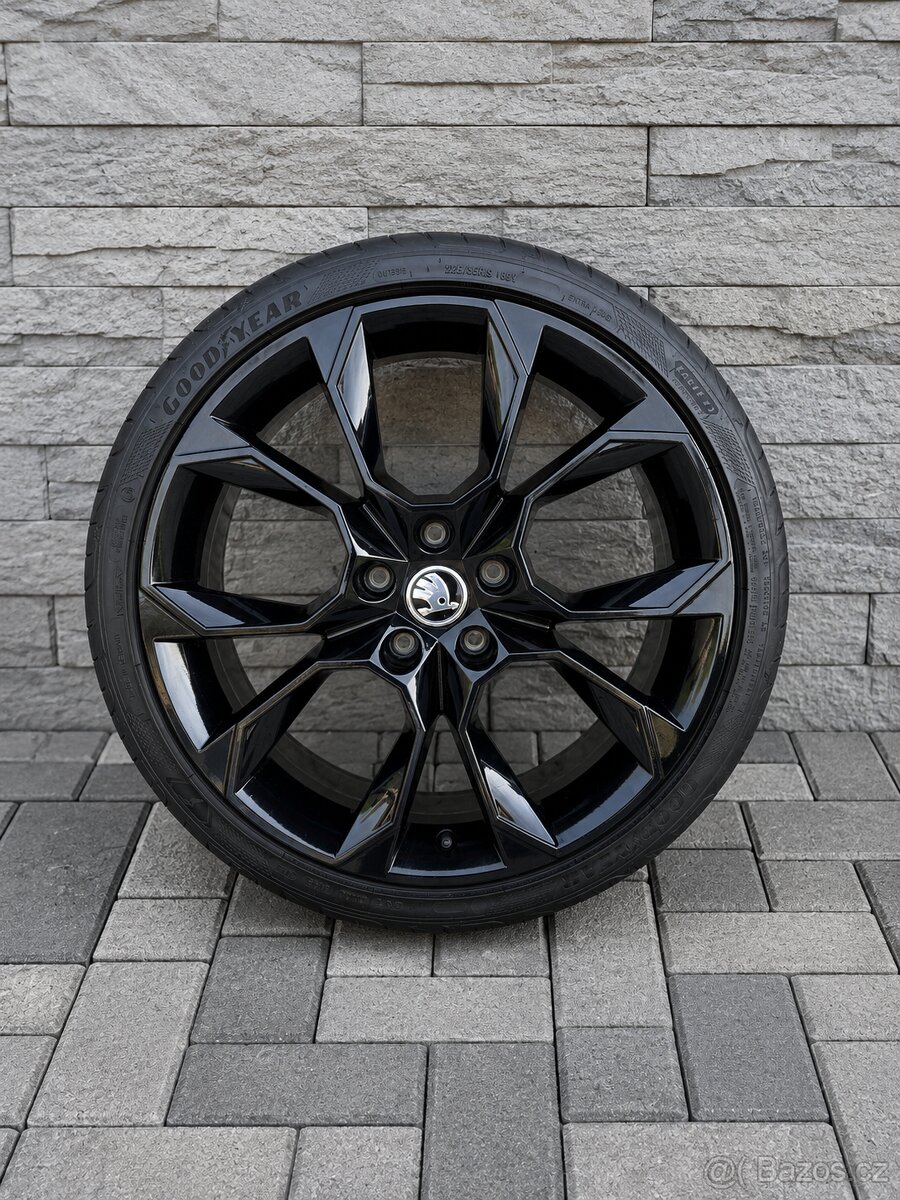 5x112 R19 Octavia RS - 2