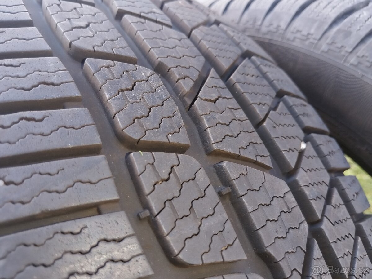Zimní pneu Continental 235/55 R18 - 2