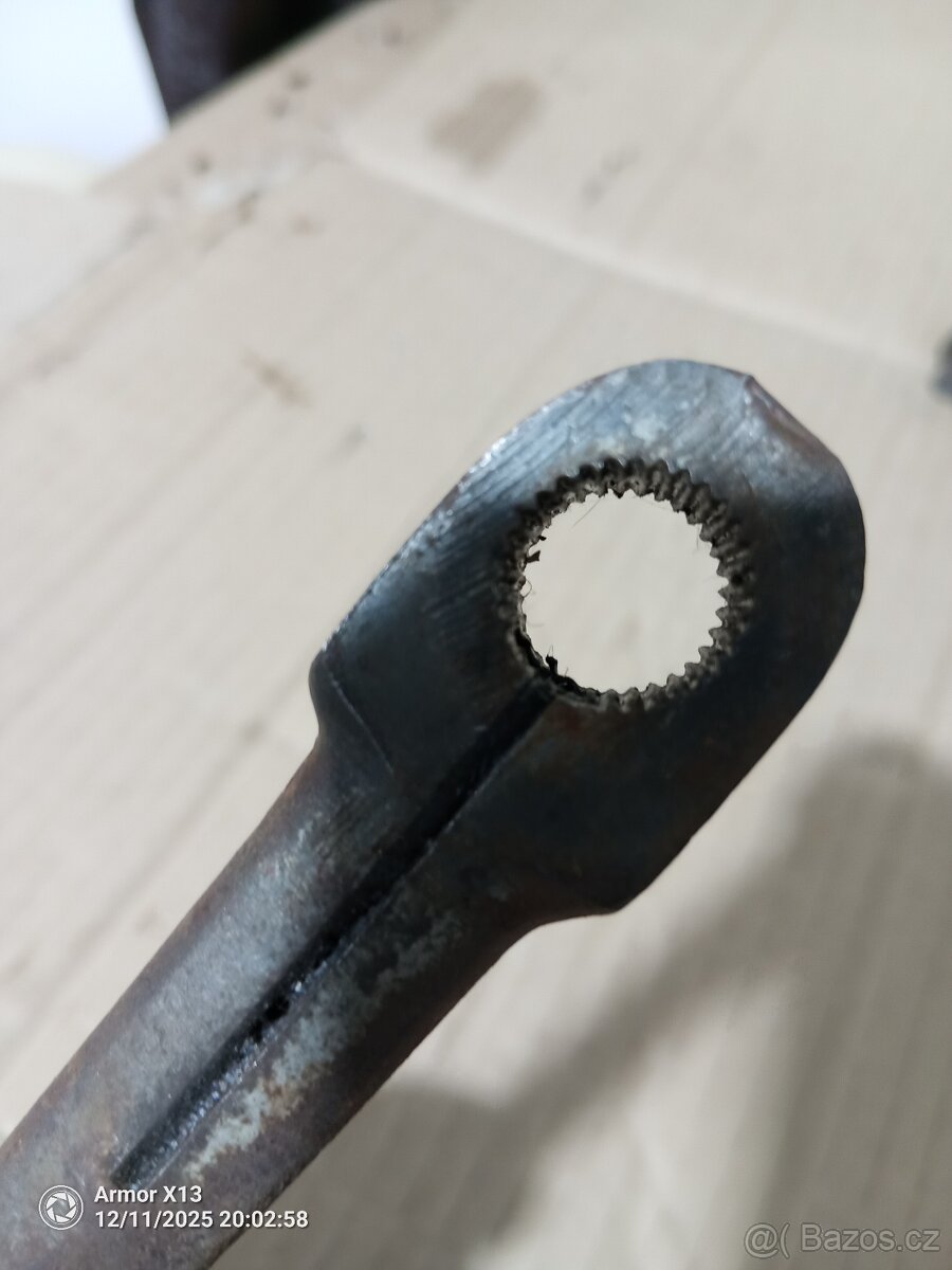 Jawa 250, 350 pérák nebo OGAR 350/12 řadící páka a pružina s - 2