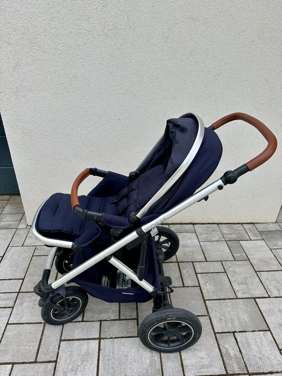 Kočárek Moon Nuova Air navy+Cybex Aton 5 - 2
