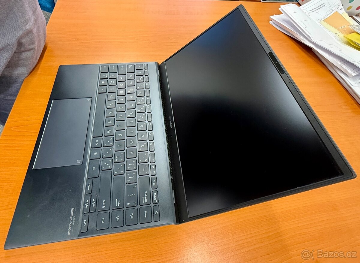 Asus Zenbook UM425Q - 2