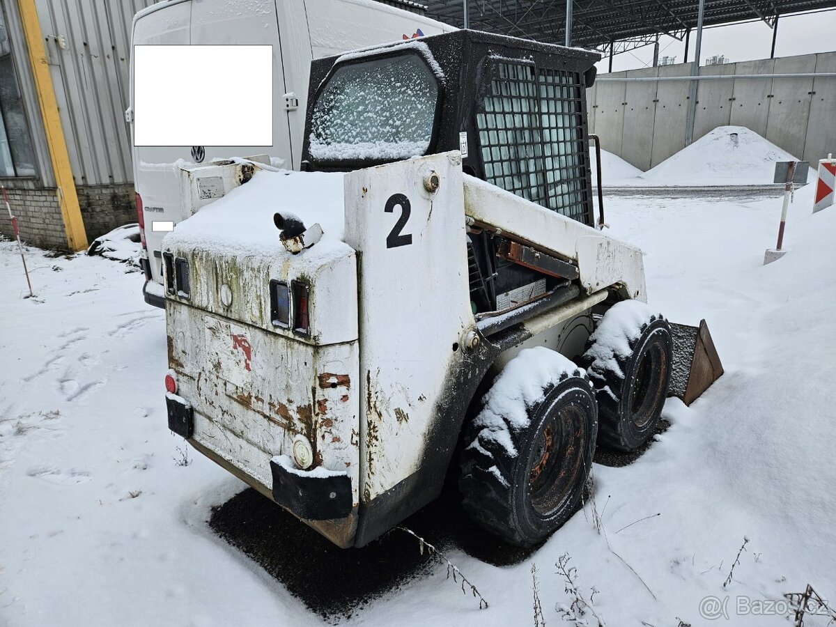 Mininakladač Bobcat 753 - 2