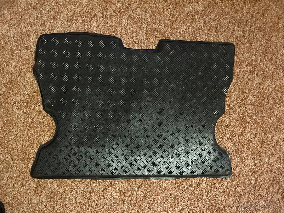 koberec/vana do kufru Felicia kratka - 2