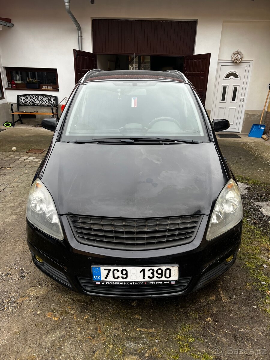 Opel Zafira B - 7.míst - 2