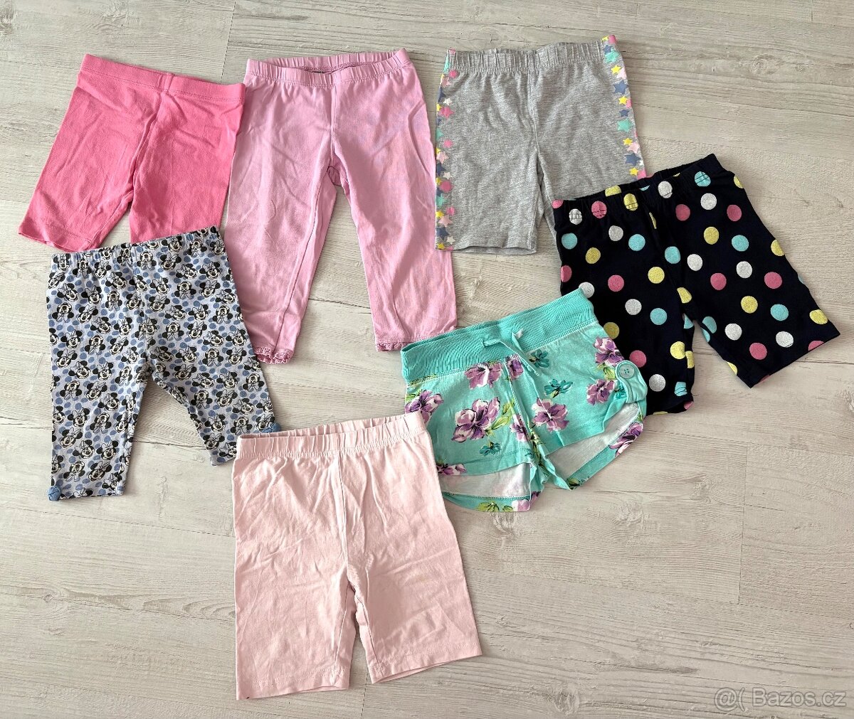 Kraťasy velikost 92/98 13ks - 2