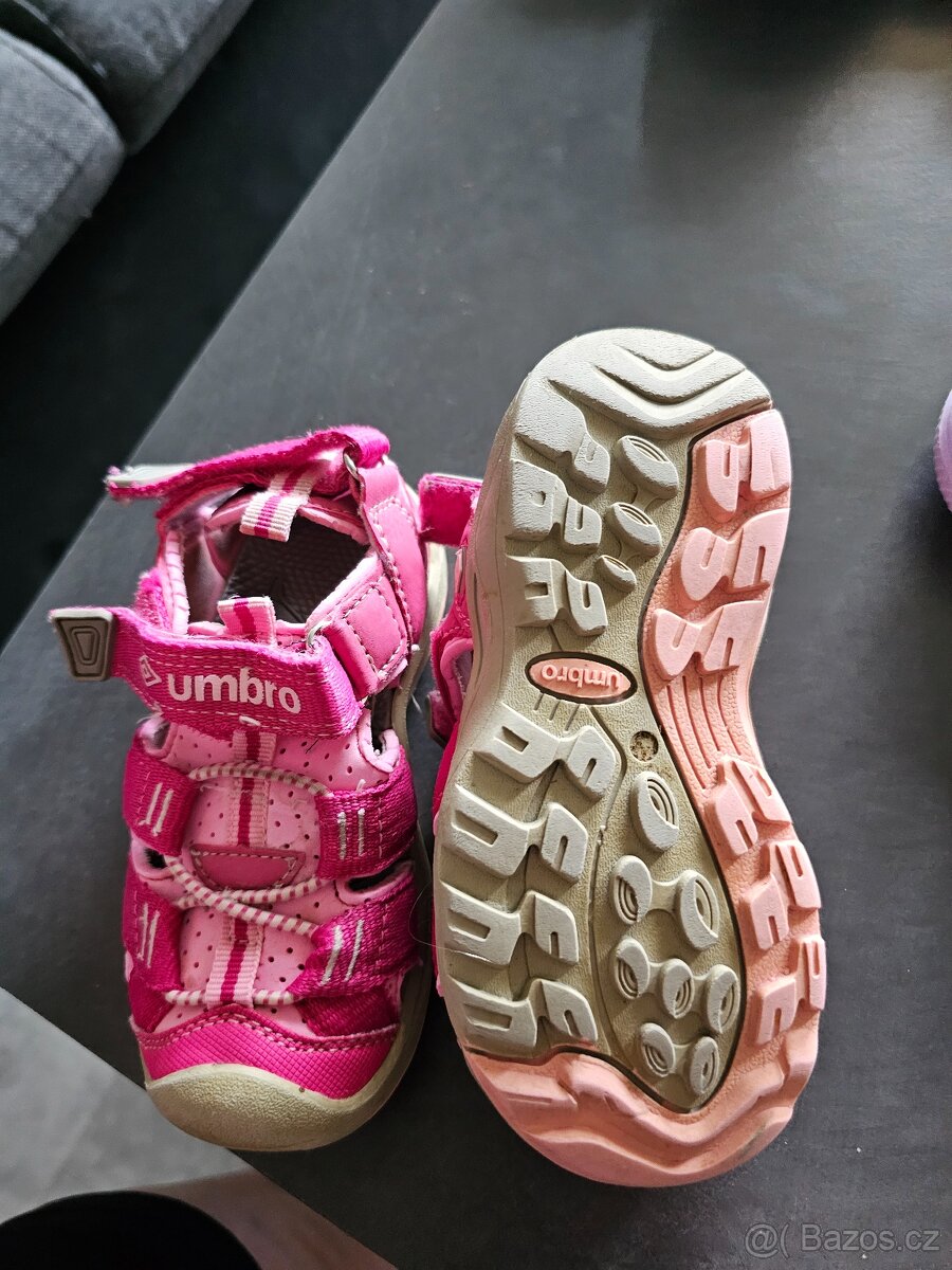 Sandálky vel. 25 - 2