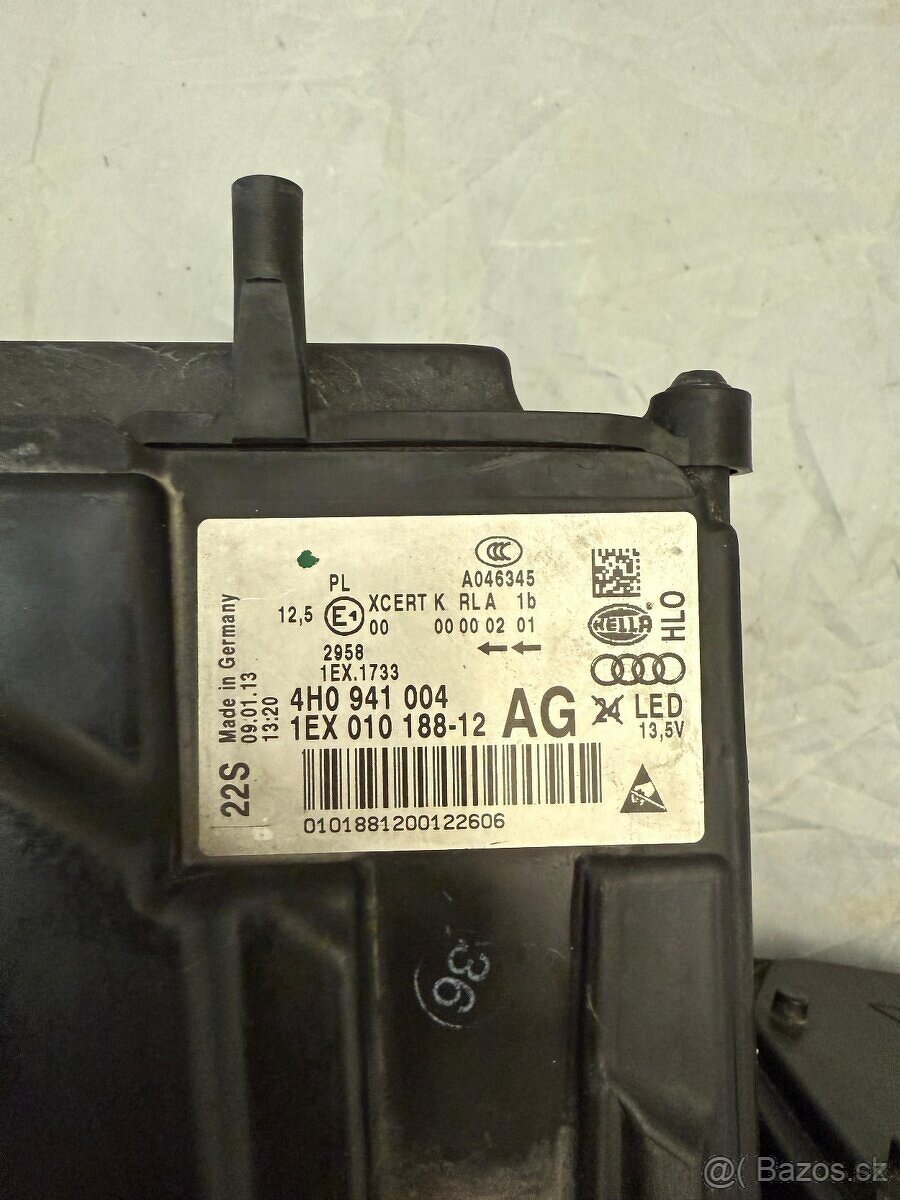 Svetlo Audi A8 D4 - 2