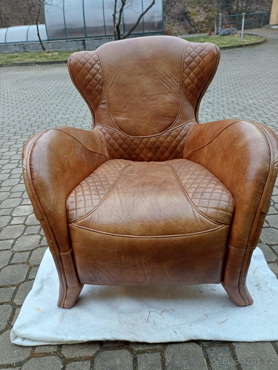KOŽENÉ KŘESLO RETRO. - 2