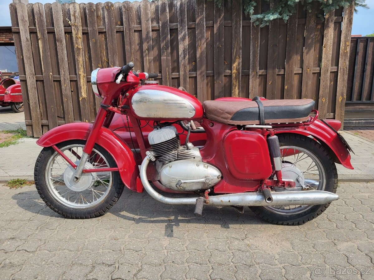 Jawa 350/360 se sidecar - 2