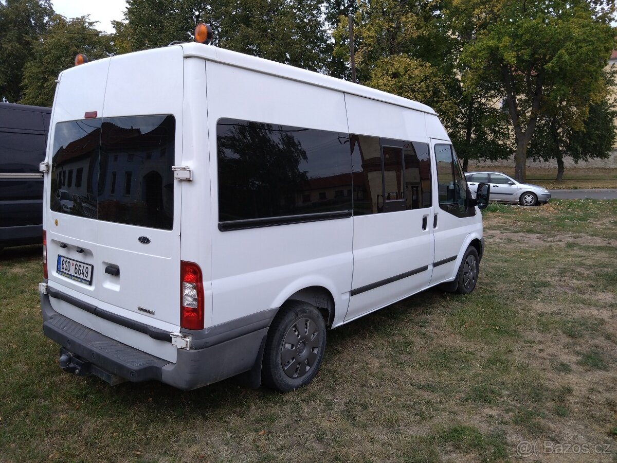 Ford Transit 2.2tdci 9 míst - 2